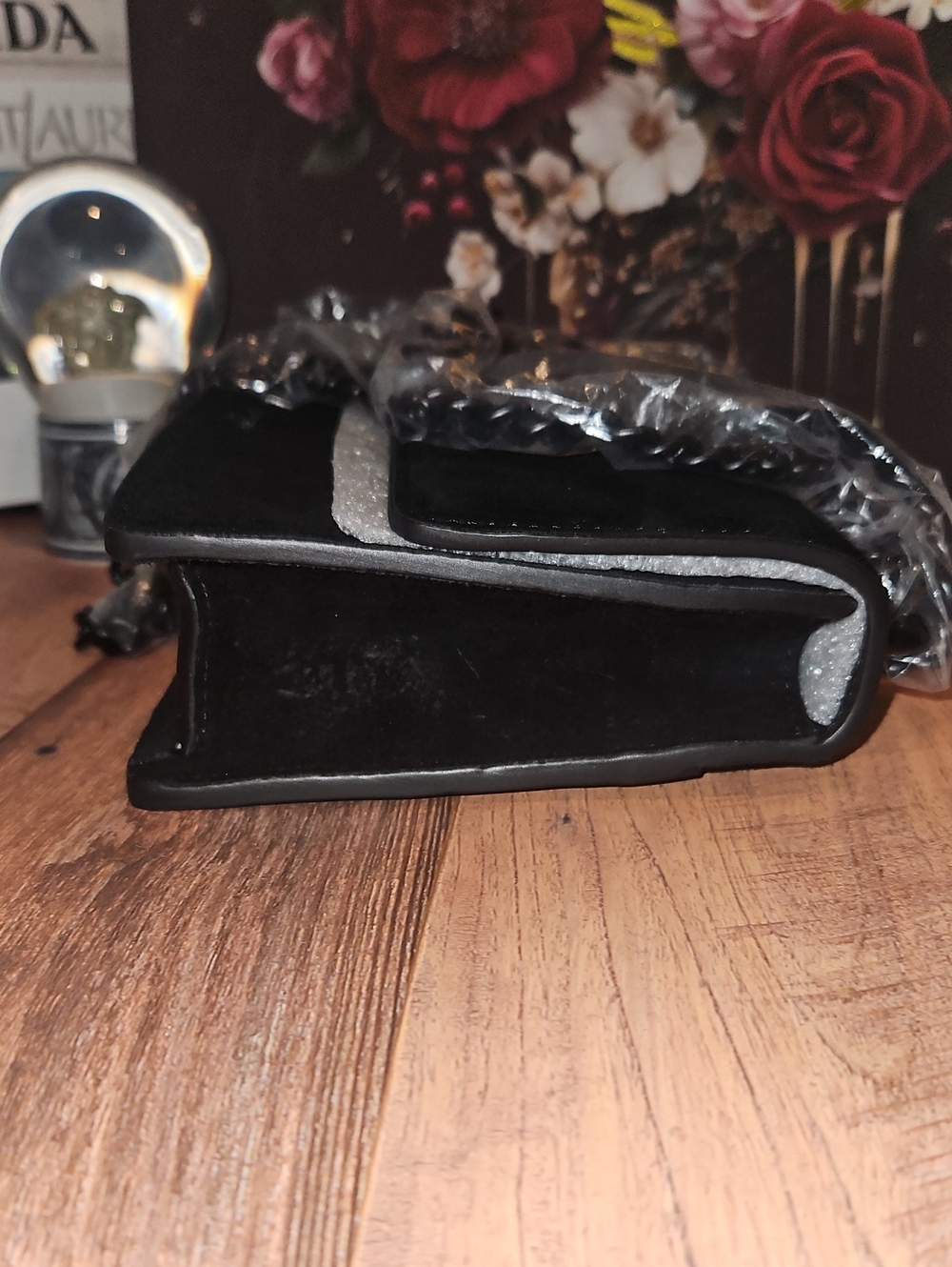 Kurt Geiger NWT Shoreditch Black Suede Crossbody Bag and Mirror - Picture 11 of 15
